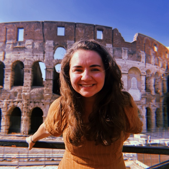 Meet your Posher, Vicki - Picture 1 of 1